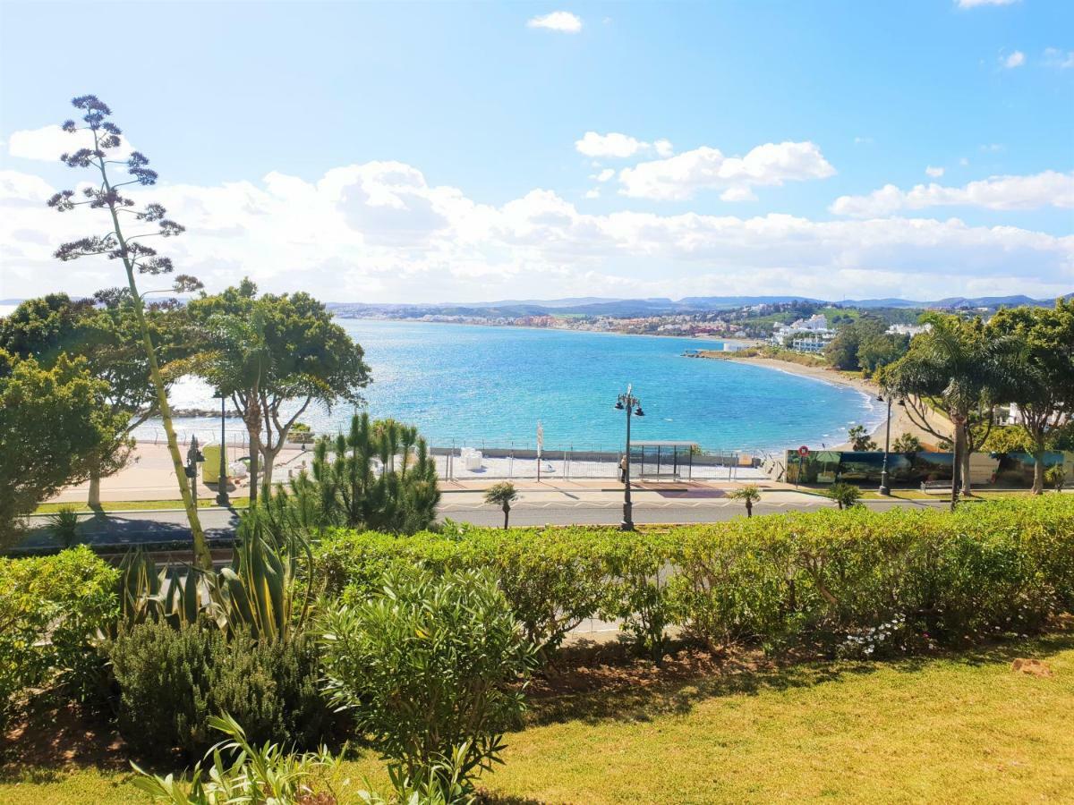 Fantastic In Front Of The Sea & Marina Apartament *
