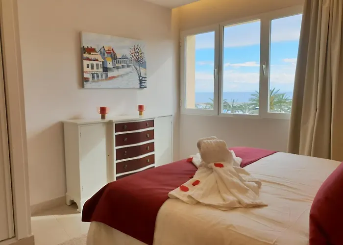 Fantastic Apartment In Front Of The Sea & Marina